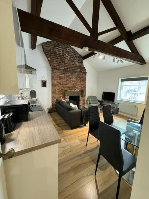 Comfy Flat For 6 In City Center Gs306 Sheffield Buitenkant foto